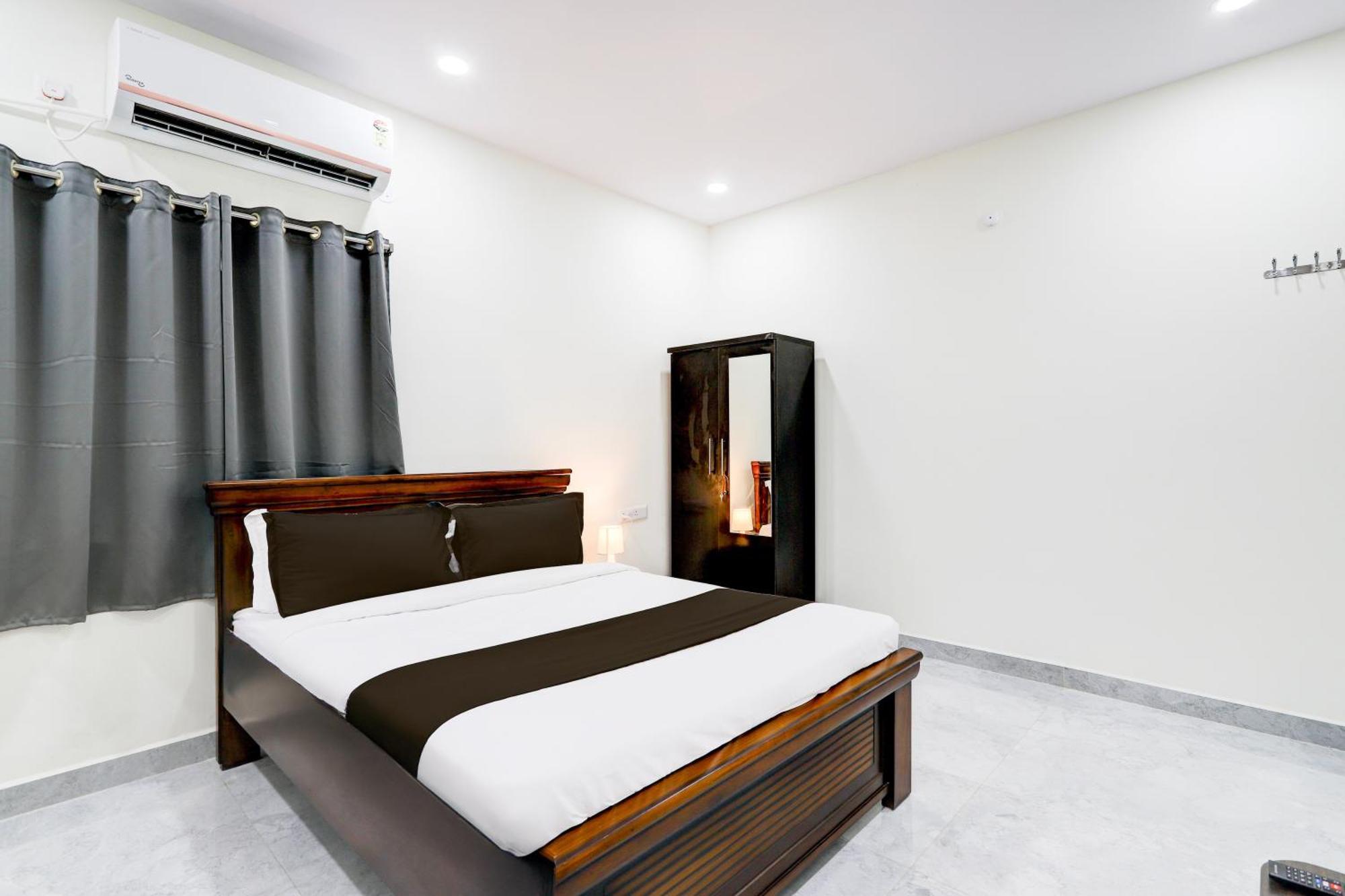 Super Collection O Vanasthalipuram Sururnagar Exterior photo