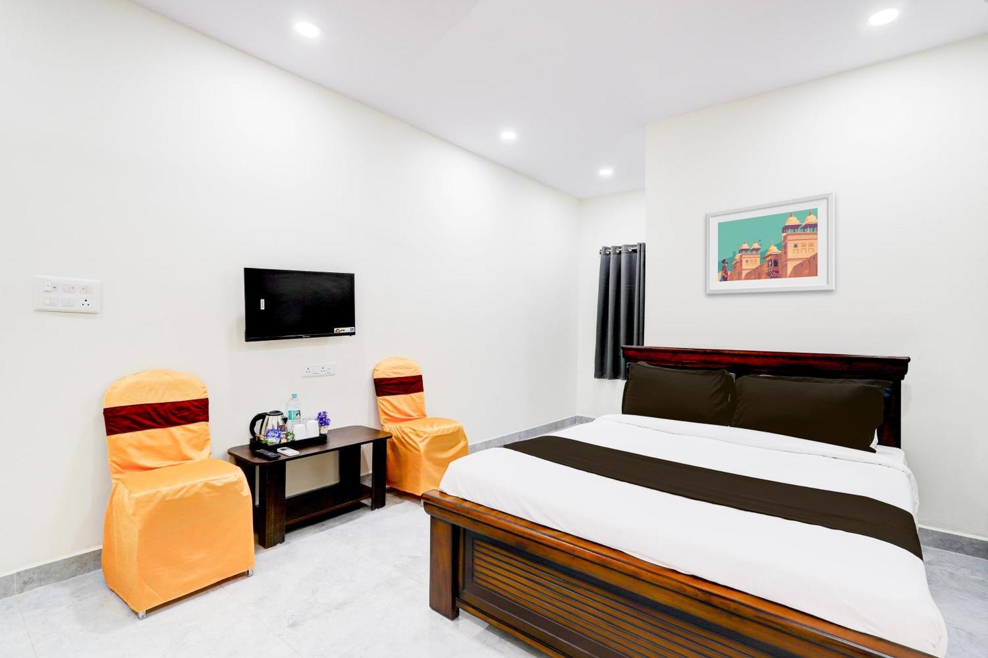 Super Collection O Vanasthalipuram Sururnagar Exterior photo